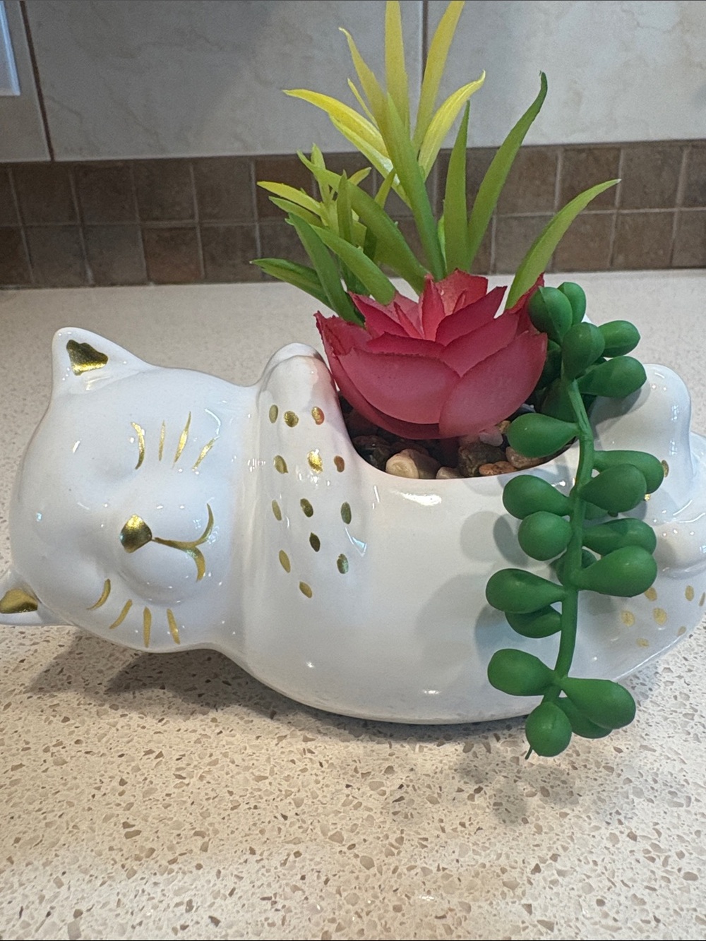 NWT White Ceramic Sleeping Kitty Cat Planter with Faux Plants& Rocks